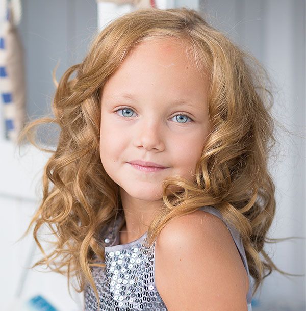 Les enfants même les plus jeunes apprécieront leur séance chez Chrys Coiffure ! Les enfants même les plus jeunes apprécieront leur séance chez Chrys Coiffure !
