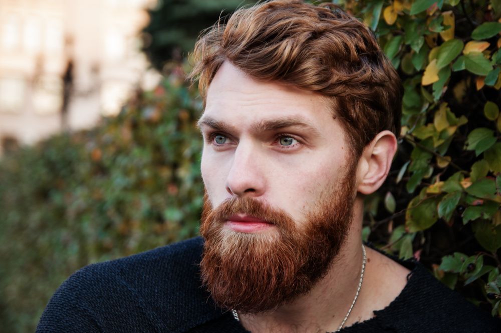 Cheveux et barbe : nos coiffeuses s'occupent de tout Cheveux et barbe : nos coiffeuses s'occupent de tout